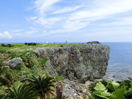 辺戸岬の絶壁