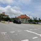 ビーチリゾートの雰囲気溢れる料金所