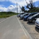 駐車場は小さめ