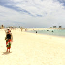 とにかく真っ白なビーチ!