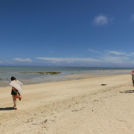 カップル向けの天然ビーチ