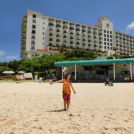 ホテルをバックにパシャリ